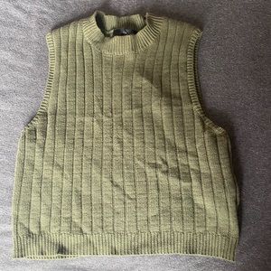 Sleeveless Turtleneck Top